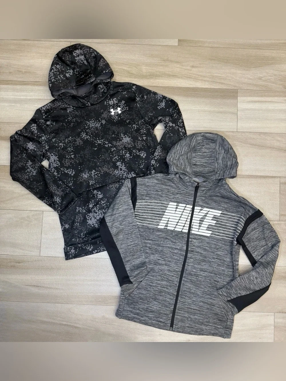 Nike Zip Up & Under Armour Pullover Hoodies Kids Size XL Gray Black Lot Of 2